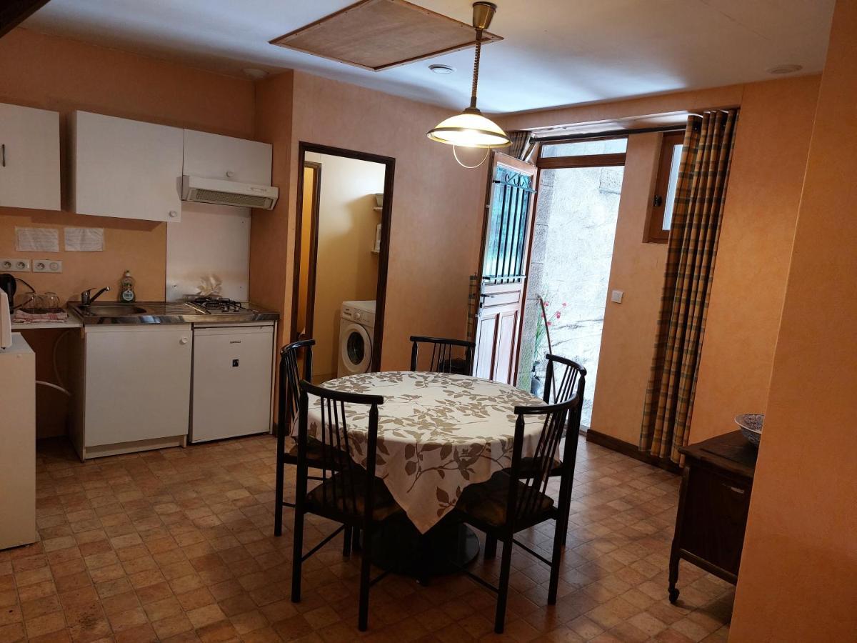 Relax by River Vezere in Sage Arts Apartment Treignac Exterior foto